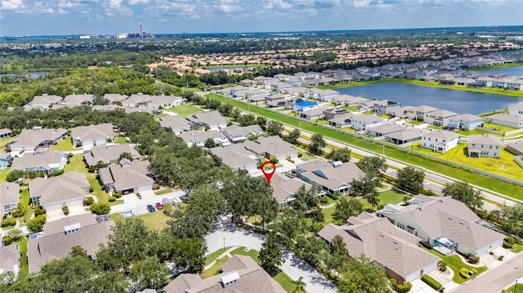 Active With Contract: $292,000 (2 beds, 2 baths, 1546 Square Feet)