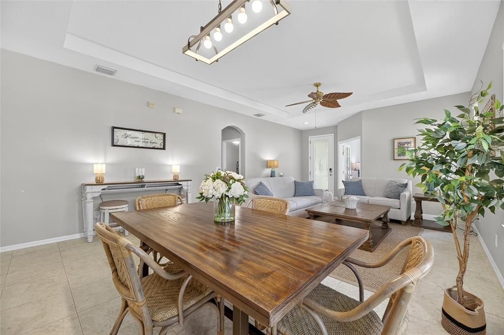 Active With Contract: $292,000 (2 beds, 2 baths, 1546 Square Feet)