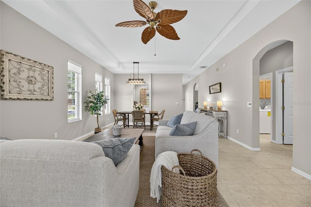 Active With Contract: $292,000 (2 beds, 2 baths, 1546 Square Feet)