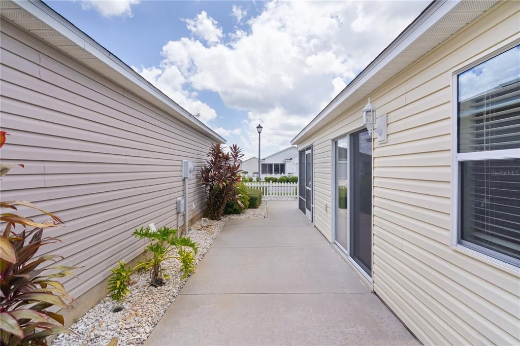 Activo con contrato: $275,000 (2 camas, 2 baños, 1188 Pies cuadrados)