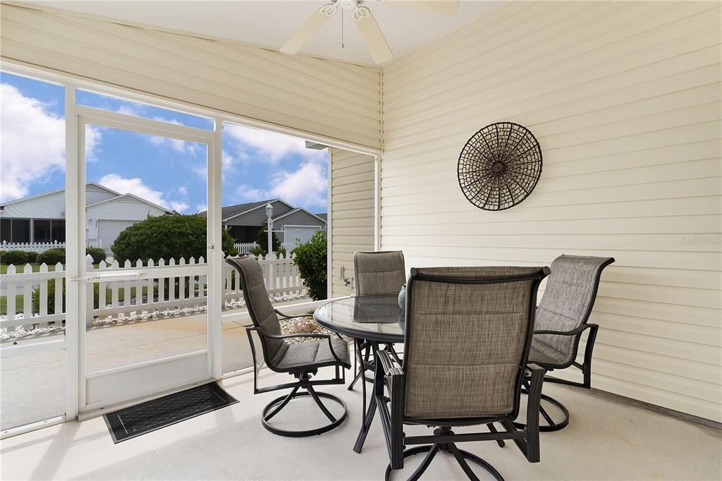 Activo con contrato: $275,000 (2 camas, 2 baños, 1188 Pies cuadrados)