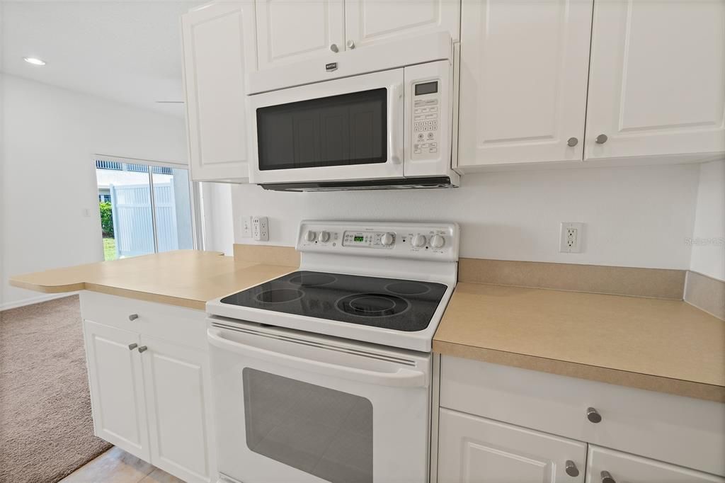 На продажу: $359,000 (3 спален, 2 ванн, 1674 Квадратных фут)