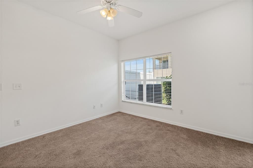 На продажу: $359,000 (3 спален, 2 ванн, 1674 Квадратных фут)