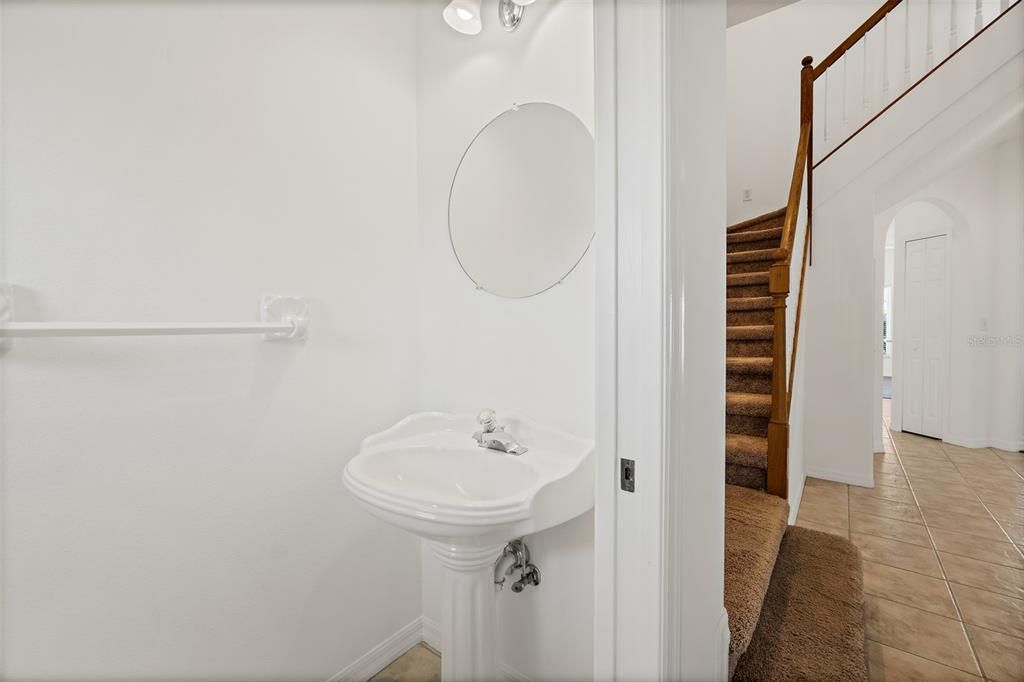 На продажу: $359,000 (3 спален, 2 ванн, 1674 Квадратных фут)