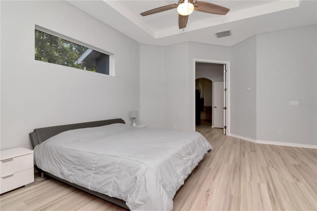 For Sale: $544,900 (5 beds, 3 baths, 3249 Square Feet)