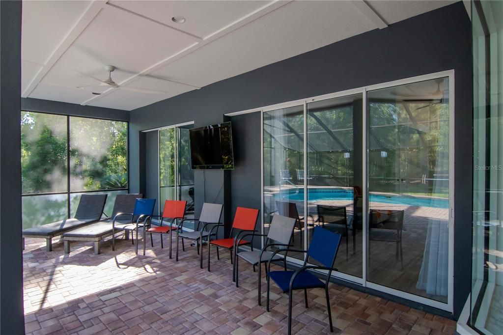 For Sale: $544,900 (5 beds, 3 baths, 3249 Square Feet)