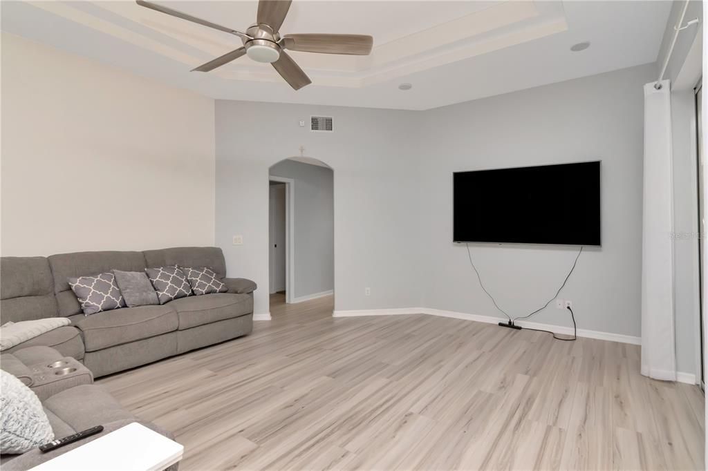 For Sale: $544,900 (5 beds, 3 baths, 3249 Square Feet)