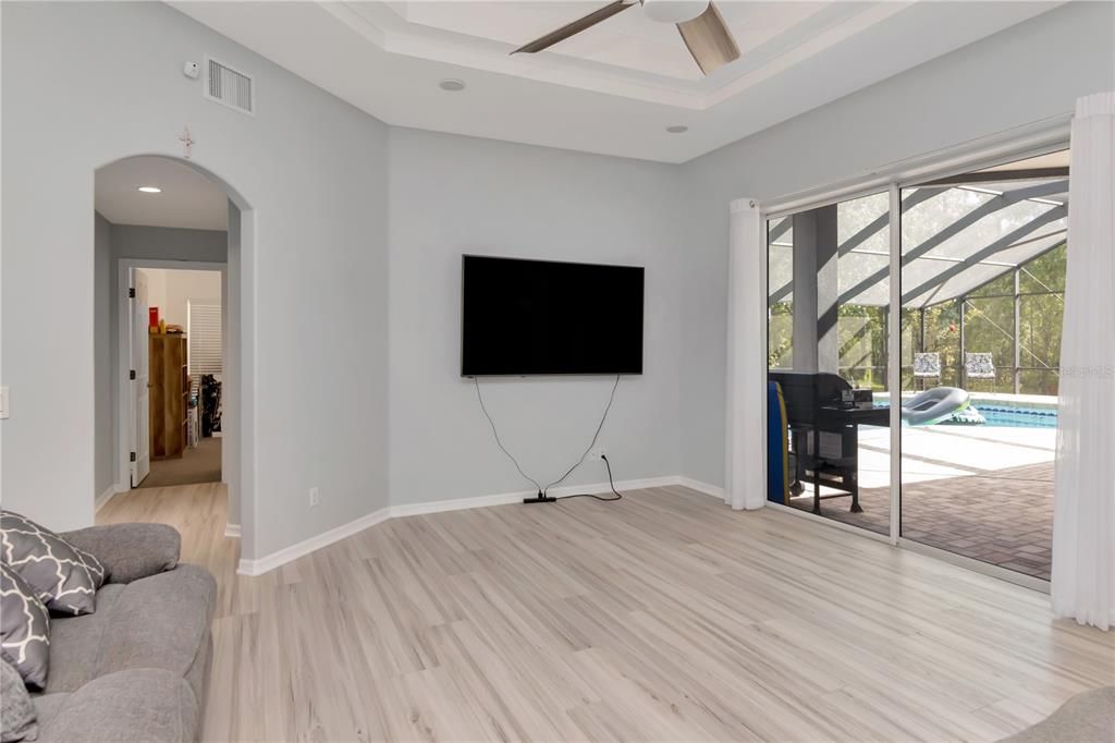 For Sale: $544,900 (5 beds, 3 baths, 3249 Square Feet)