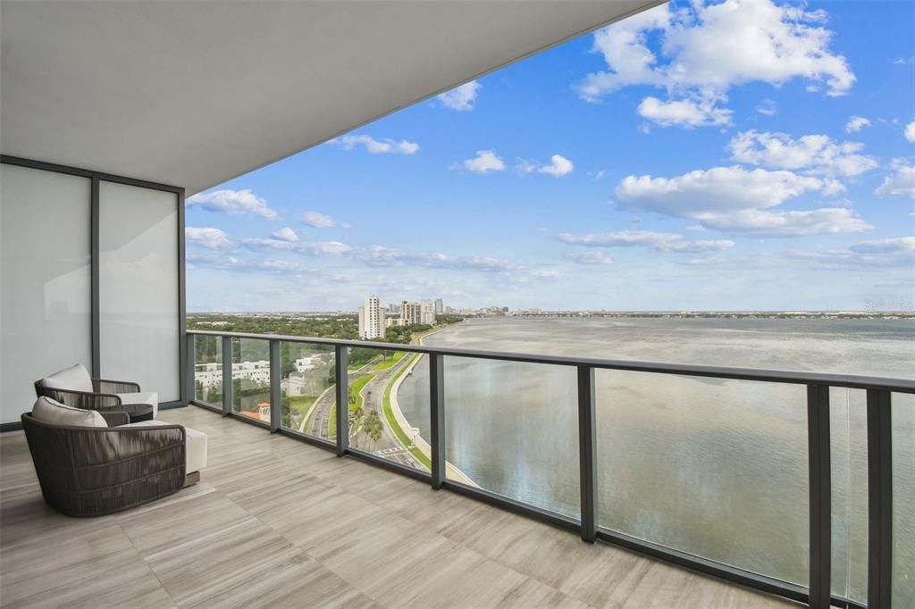 En Renta: $20,000 (3 camas, 2 baños, 2404 Pies cuadrados)