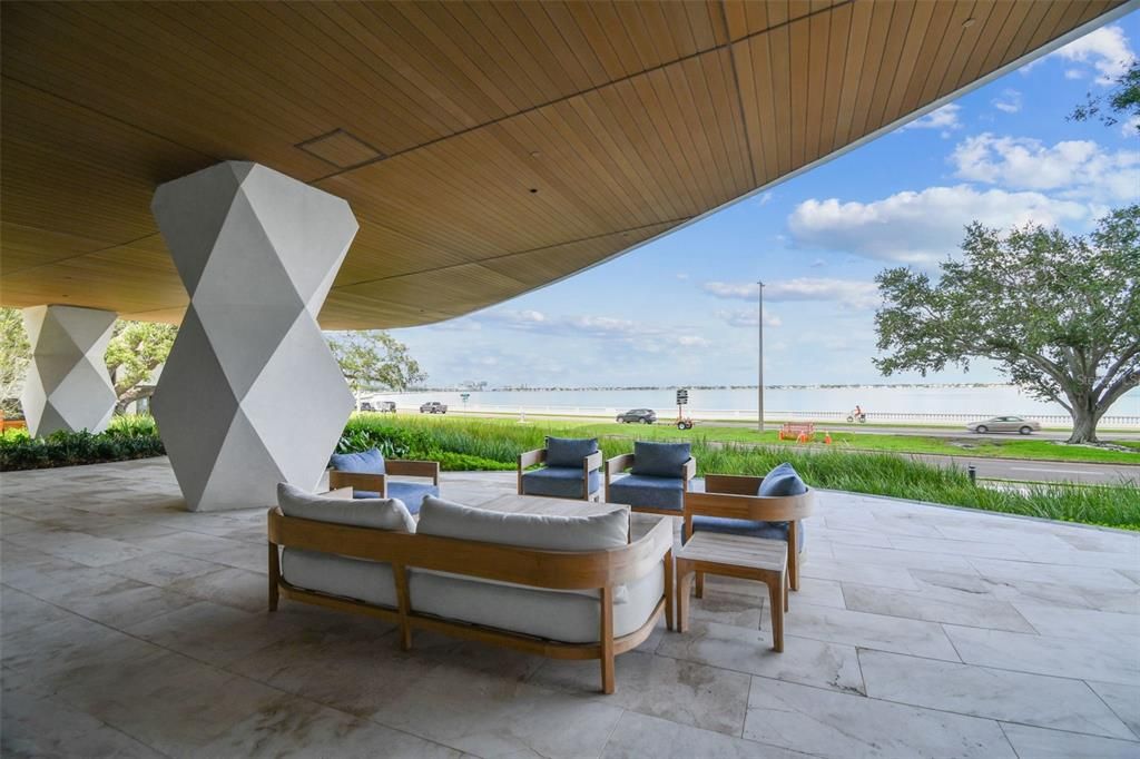 En Renta: $20,000 (3 camas, 2 baños, 2404 Pies cuadrados)