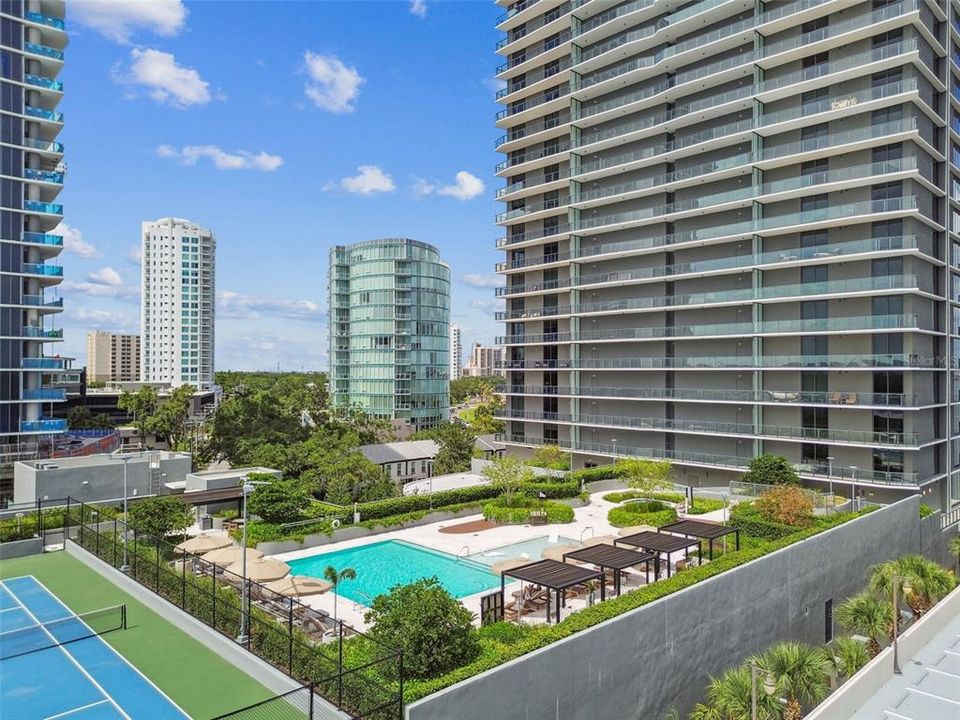 En Renta: $20,000 (3 camas, 2 baños, 2404 Pies cuadrados)