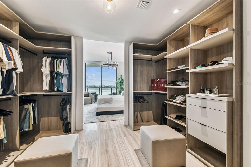 En Renta: $20,000 (3 camas, 2 baños, 2404 Pies cuadrados)