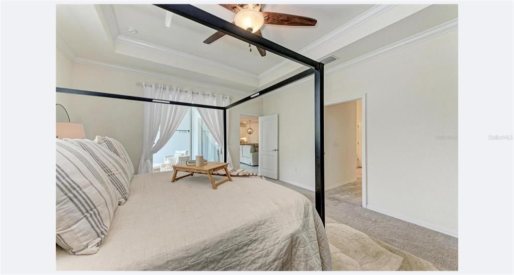 En Venta: $565,000 (3 camas, 3 baños, 2448 Pies cuadrados)