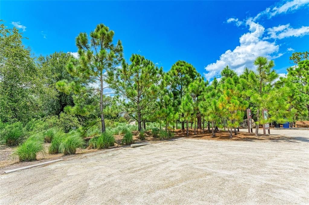 En Venta: $565,000 (3 camas, 3 baños, 2448 Pies cuadrados)