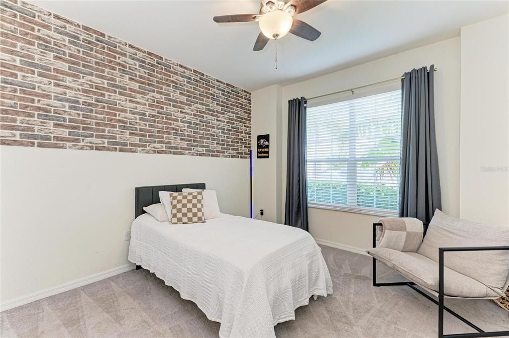 En Venta: $565,000 (3 camas, 3 baños, 2448 Pies cuadrados)