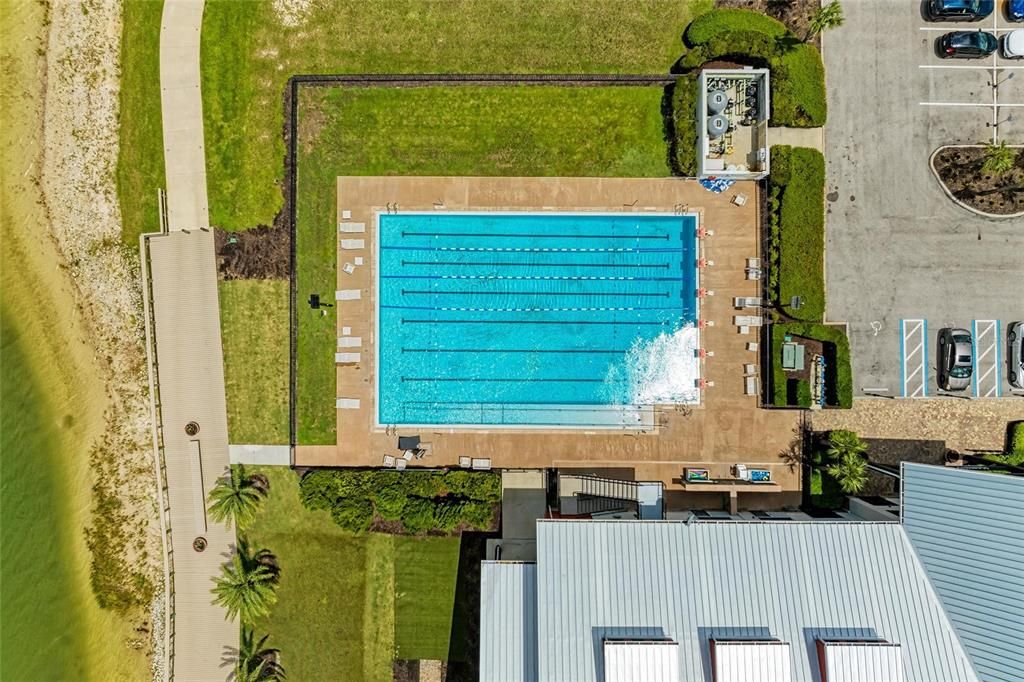 En Venta: $565,000 (3 camas, 3 baños, 2448 Pies cuadrados)