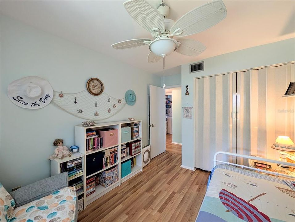 Active With Contract: $86,000 (2 beds, 1 baths, 840 Square Feet)