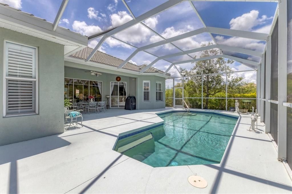 En Venta: $599,500 (3 camas, 2 baños, 2542 Pies cuadrados)