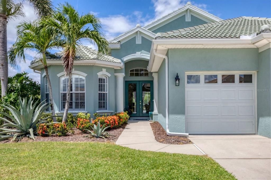 En Venta: $599,500 (3 camas, 2 baños, 2542 Pies cuadrados)