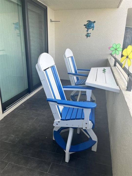 For Rent: $2,700 (1 beds, 1 baths, 733 Square Feet)