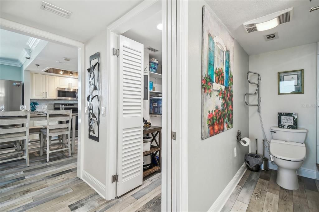 For Rent: $2,700 (1 beds, 1 baths, 733 Square Feet)