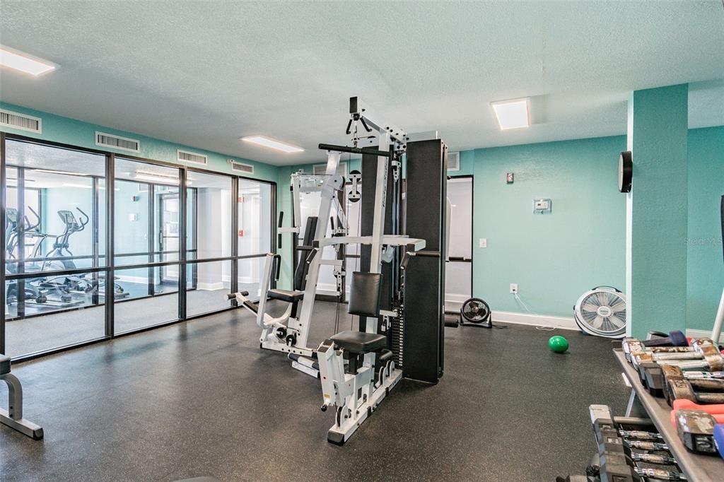 For Rent: $2,700 (1 beds, 1 baths, 733 Square Feet)