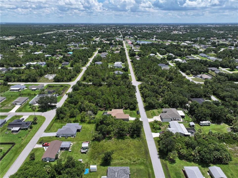 Activo con contrato: $19,900 (0.23 acres)