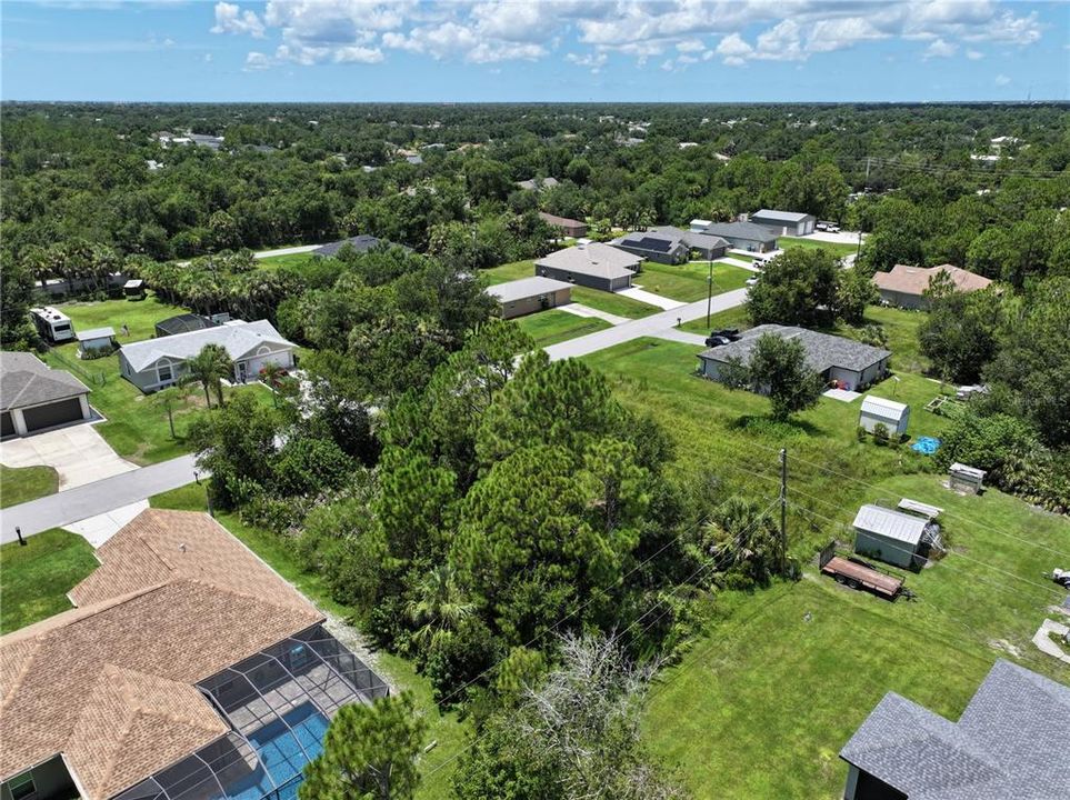 Activo con contrato: $19,900 (0.23 acres)