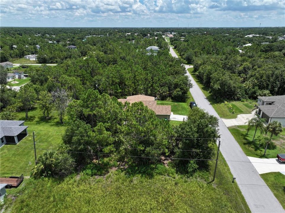 Activo con contrato: $19,900 (0.23 acres)