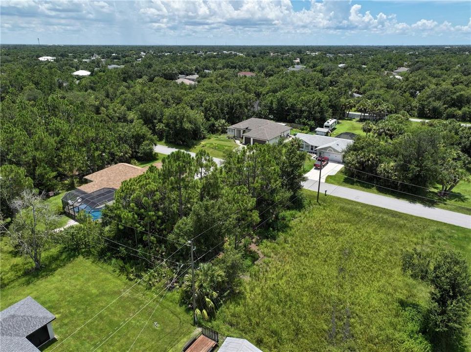 Activo con contrato: $19,900 (0.23 acres)