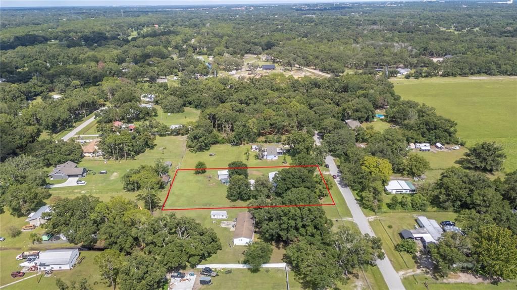 Activo con contrato: $265,000 (4 camas, 2 baños, 1512 Pies cuadrados)