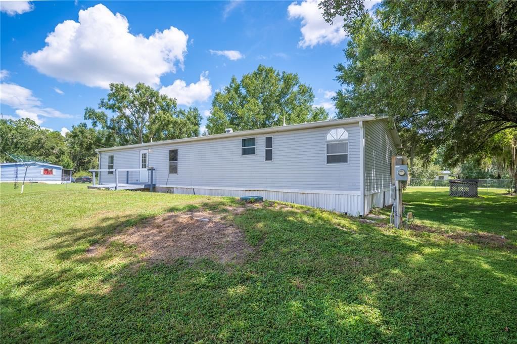 Activo con contrato: $265,000 (4 camas, 2 baños, 1512 Pies cuadrados)