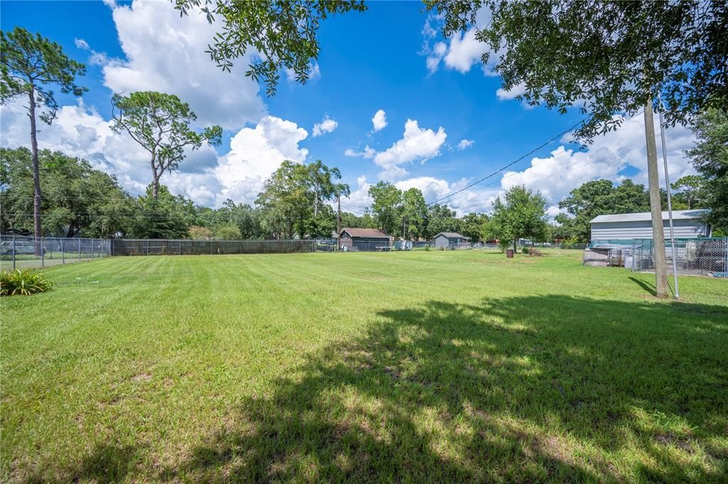 Activo con contrato: $265,000 (4 camas, 2 baños, 1512 Pies cuadrados)