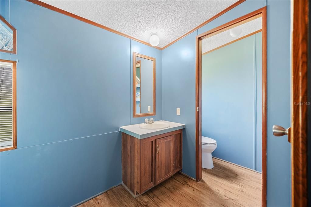 Activo con contrato: $265,000 (4 camas, 2 baños, 1512 Pies cuadrados)