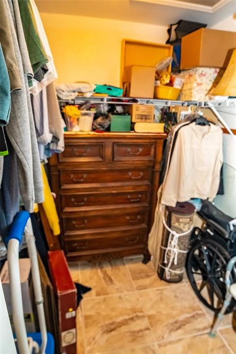 待售: $175,000 (2 贝兹, 2 浴室, 1205 平方英尺)