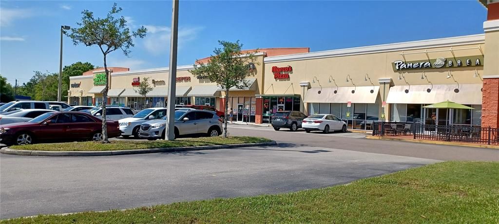 На продажу: $699,900 (1.01 acres)