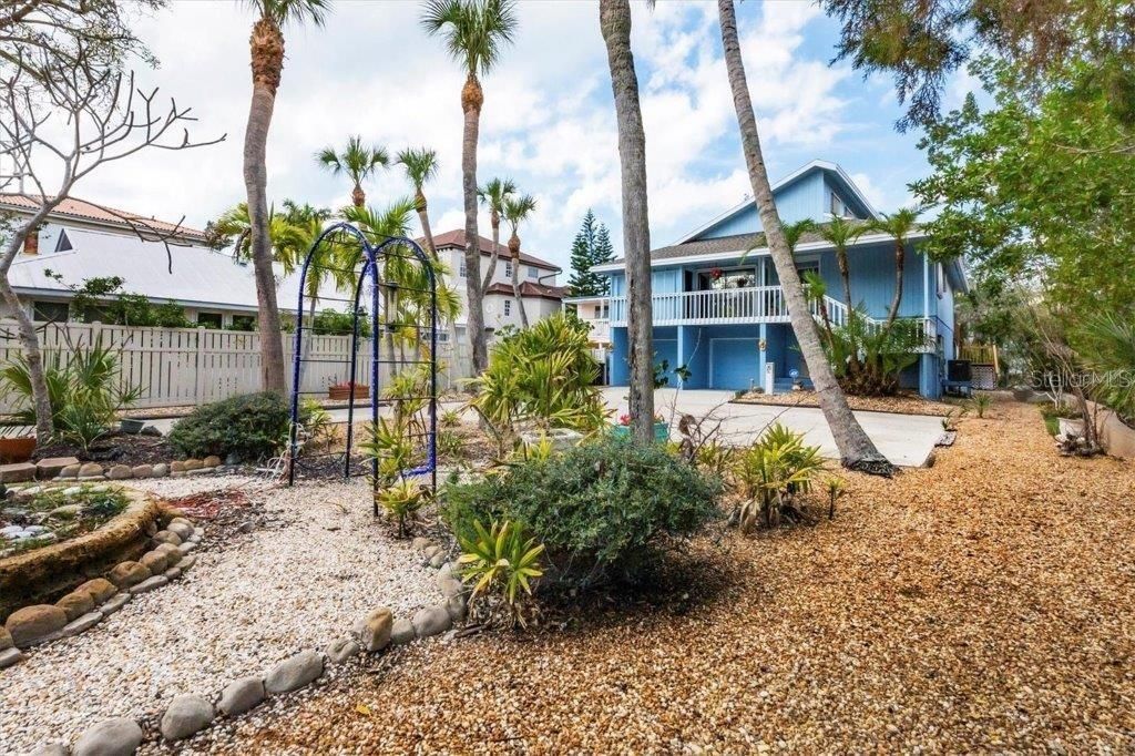 На продажу: $1,495,000 (4 спален, 3 ванн, 2165 Квадратных фут)