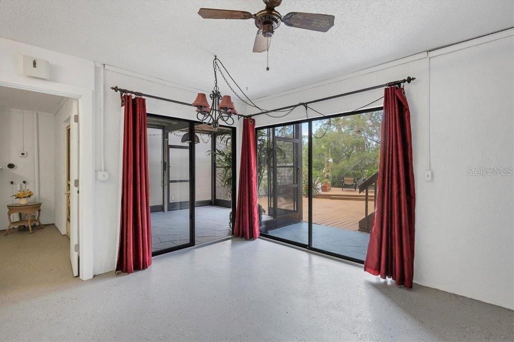 На продажу: $1,495,000 (4 спален, 3 ванн, 2165 Квадратных фут)