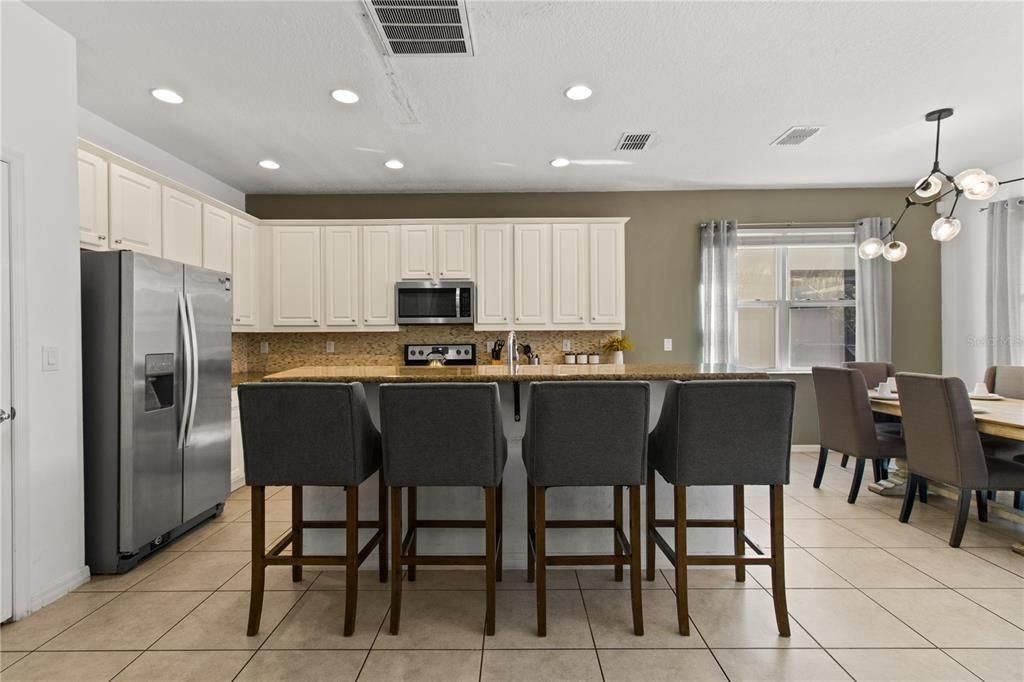 For Sale: $665,000 (7 beds, 7 baths, 3565 Square Feet)