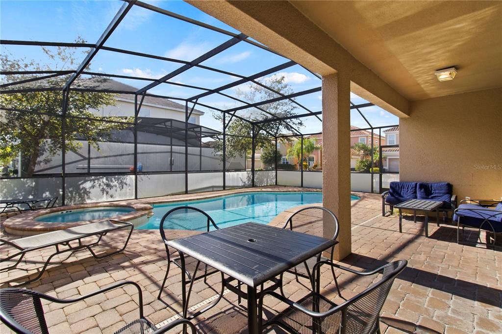 For Sale: $665,000 (7 beds, 7 baths, 3565 Square Feet)