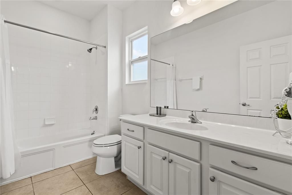 For Sale: $665,000 (7 beds, 7 baths, 3565 Square Feet)