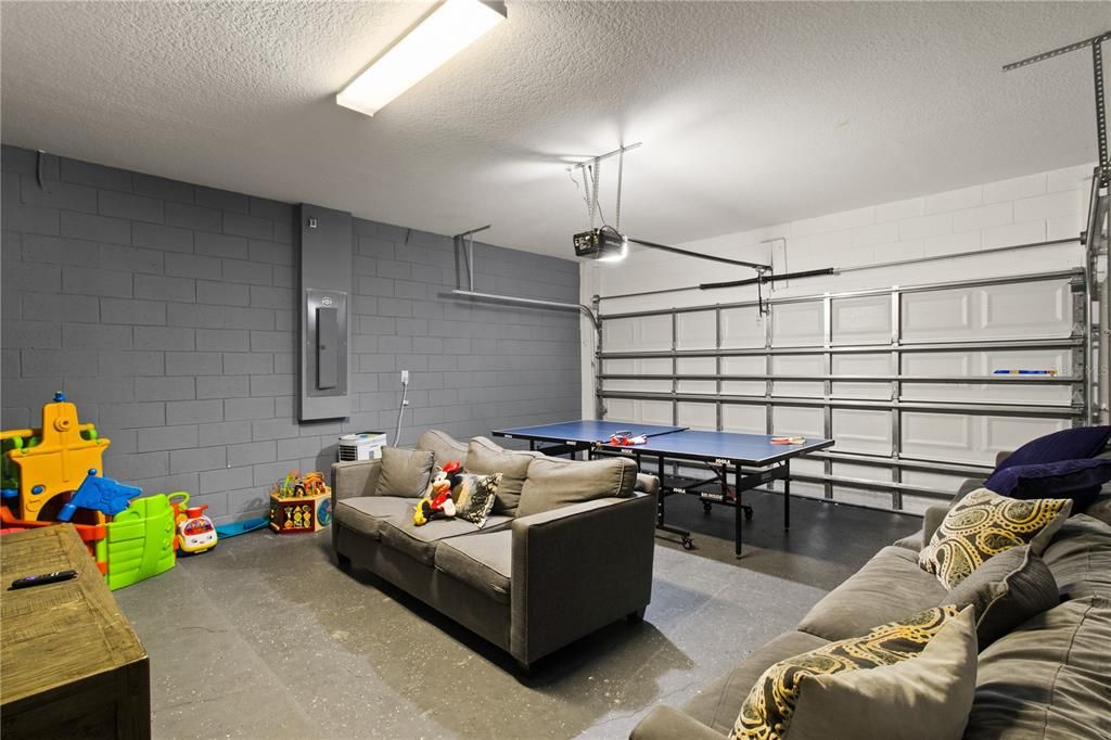 For Sale: $665,000 (7 beds, 7 baths, 3565 Square Feet)