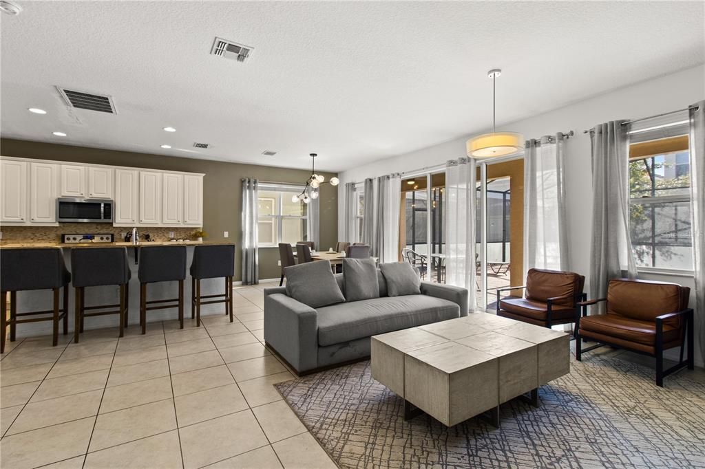 For Sale: $665,000 (7 beds, 7 baths, 3565 Square Feet)