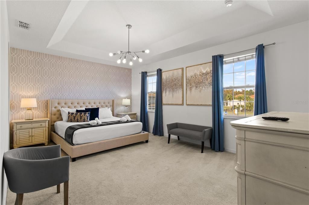 For Sale: $665,000 (7 beds, 7 baths, 3565 Square Feet)