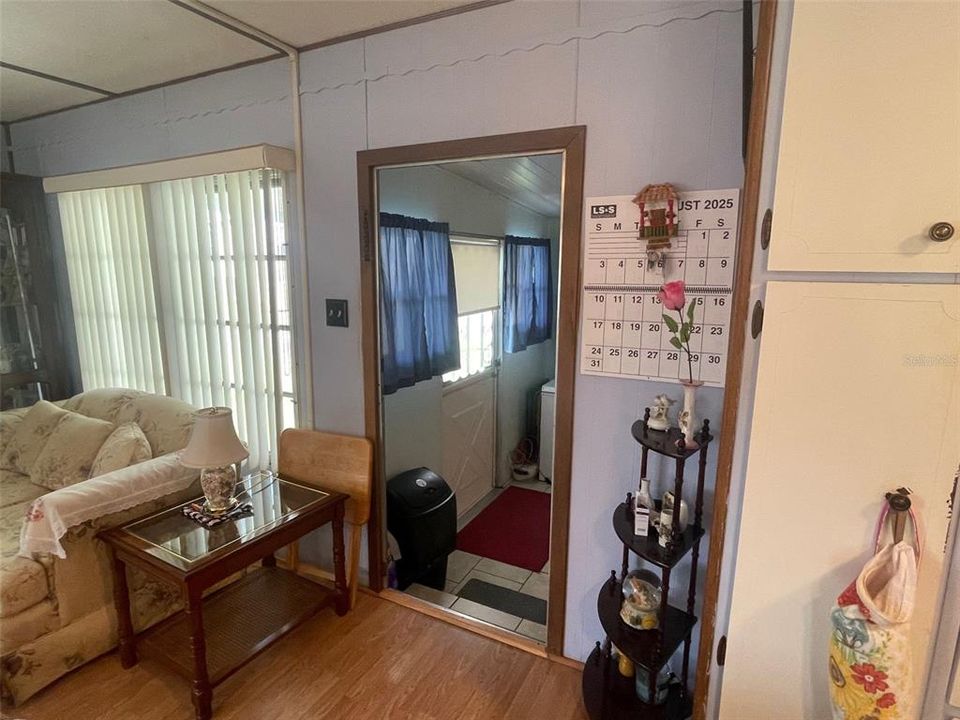 待售: $48,000 (1 贝兹, 1 浴室, 480 平方英尺)