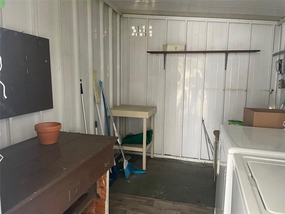 Active With Contract: $40,000 (1 beds, 1 baths, 480 Square Feet)