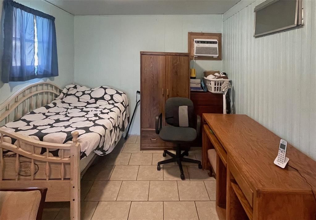 待售: $48,000 (1 贝兹, 1 浴室, 480 平方英尺)