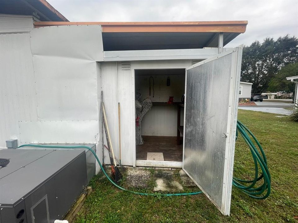 Active With Contract: $40,000 (1 beds, 1 baths, 480 Square Feet)