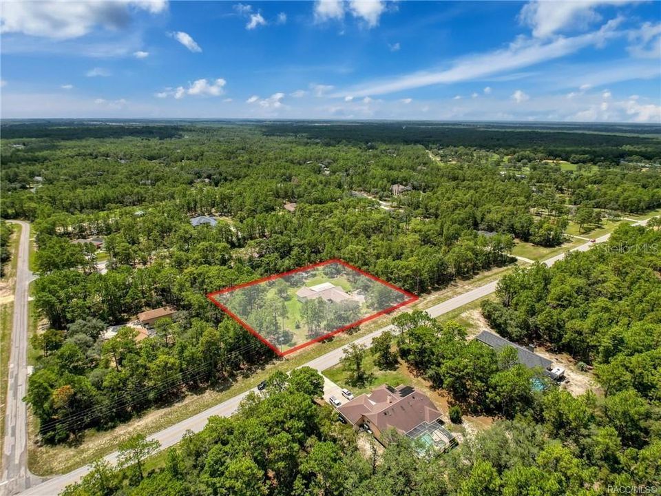 待售: $420,000 (3 贝兹, 2 浴室, 2228 平方英尺)