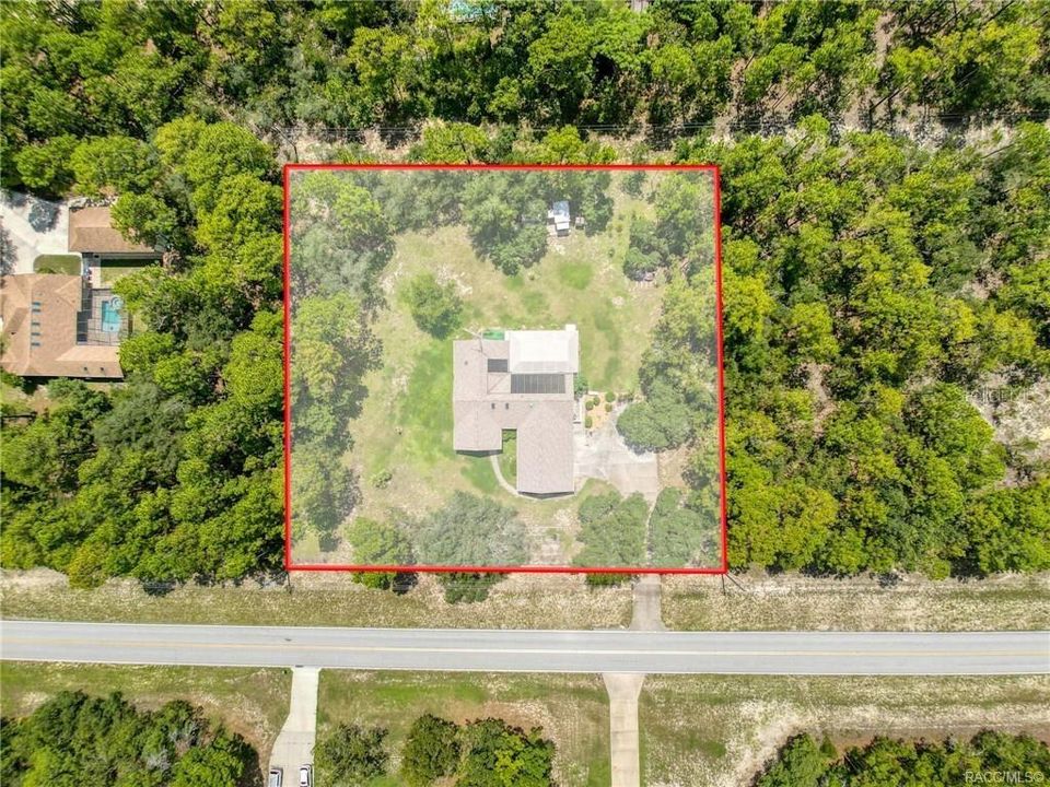 待售: $420,000 (3 贝兹, 2 浴室, 2228 平方英尺)